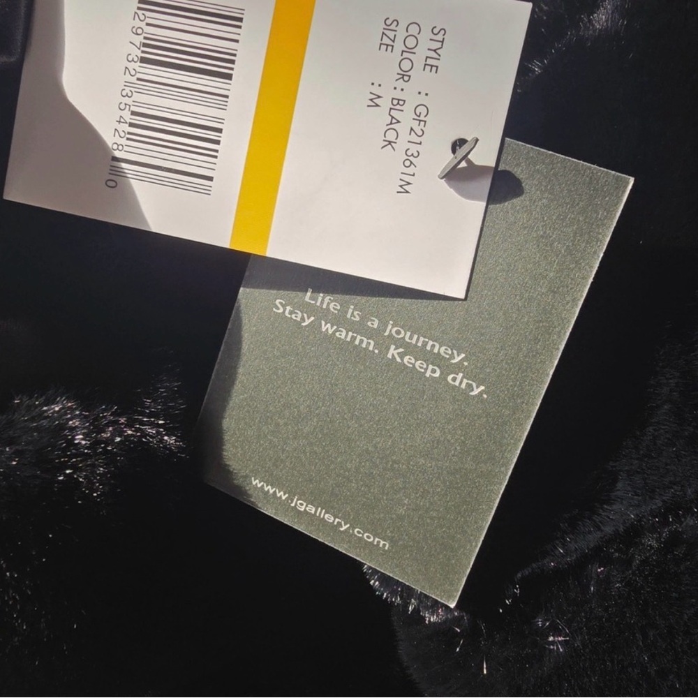 Gallery New York NWT Black Faux Fur Hooded Coat Style GF21361M
Women's Medium - Picture 9 of 16
